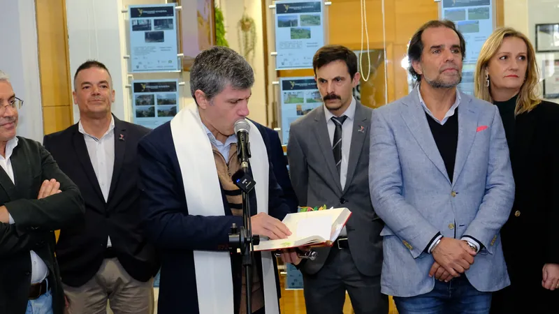 Opening of the Predimed Madeira One shop in Caniço, January 2023: The blessing of the shop by the parish priest of Caniço