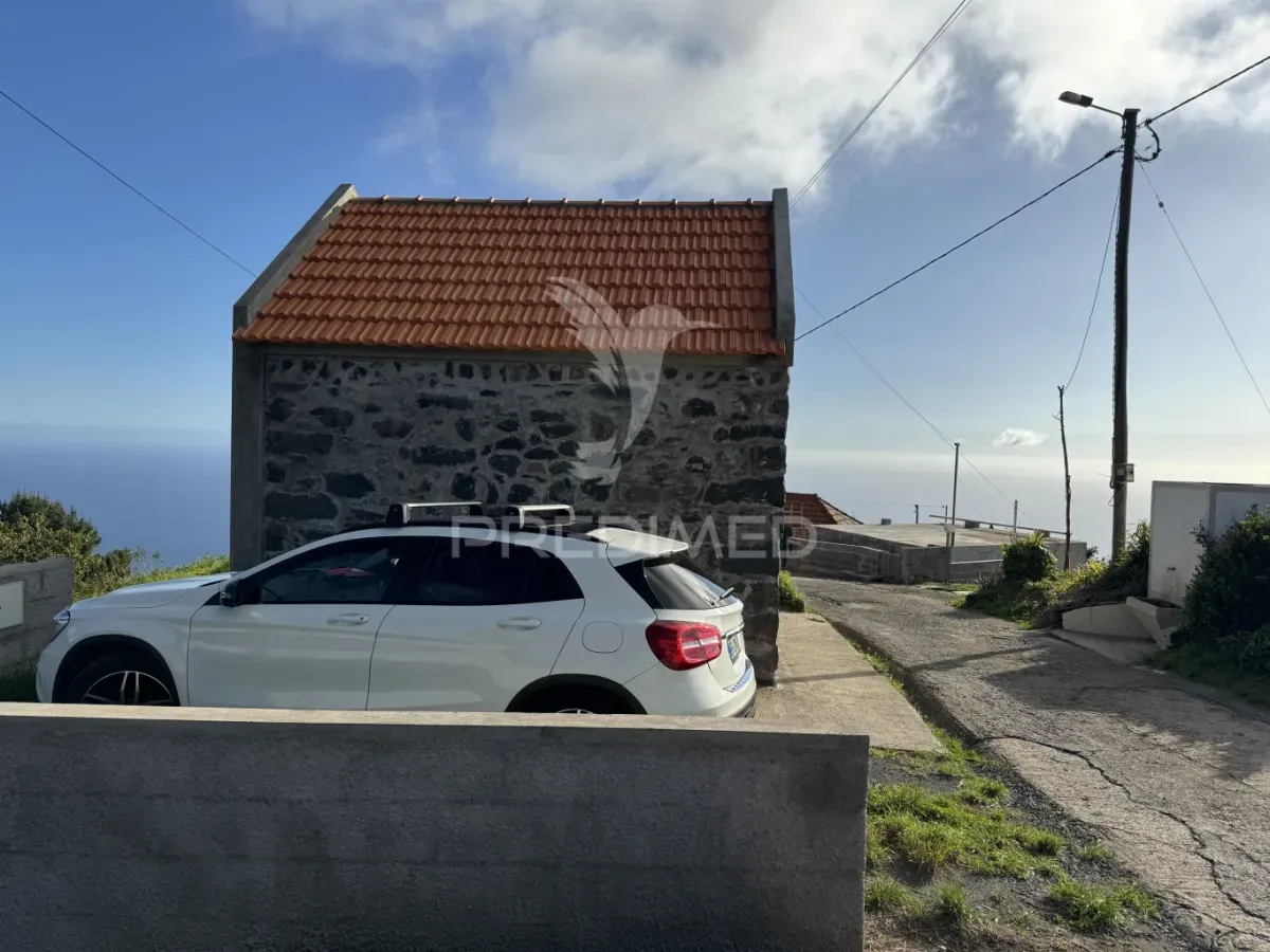 zggccm8iusbgawgwnfj98e-2