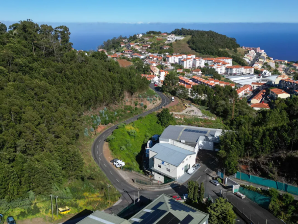 Terreno 2020m2 Caniço Santa Cruz